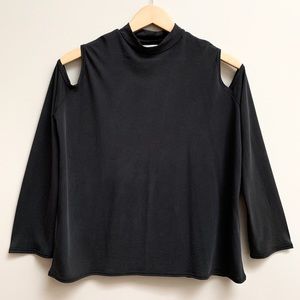 SALE!  Oak + Fort gray cold shoulder top